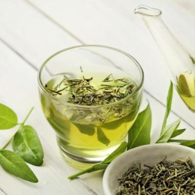 5 motivos para incluir o chá verde na sua rotina